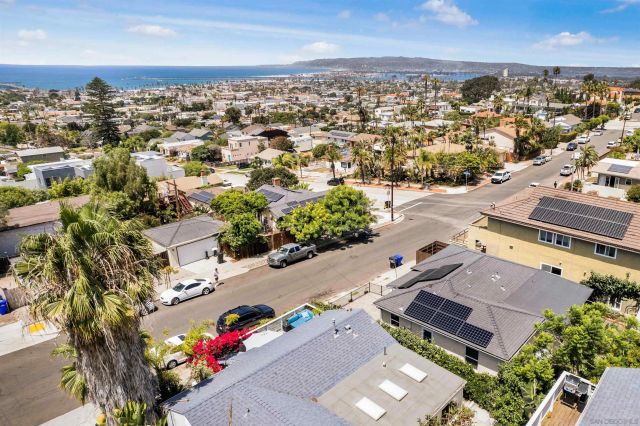 1735 Froude St, San Diego, CA 92107