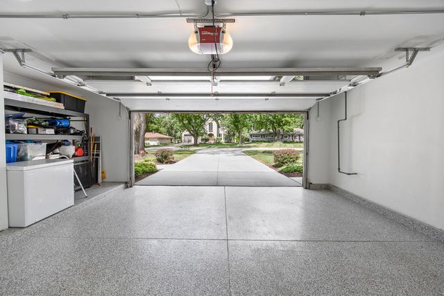 1909 Martingale Road, Wheaton, IL 60187