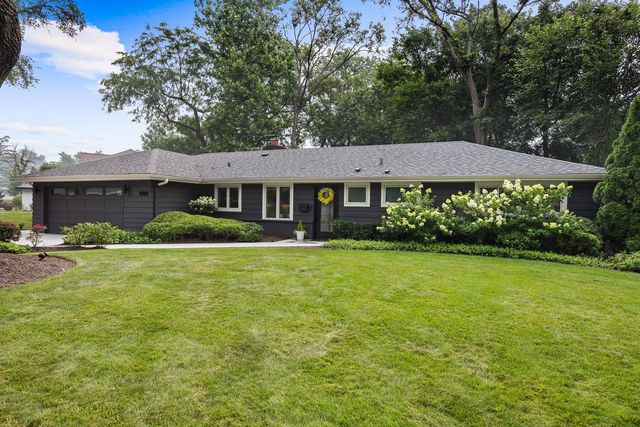 1909 Martingale Road, Wheaton, IL 60187