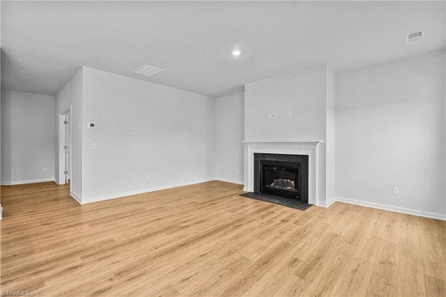 5097 Fallmeade Road, Kernersville, NC 27284