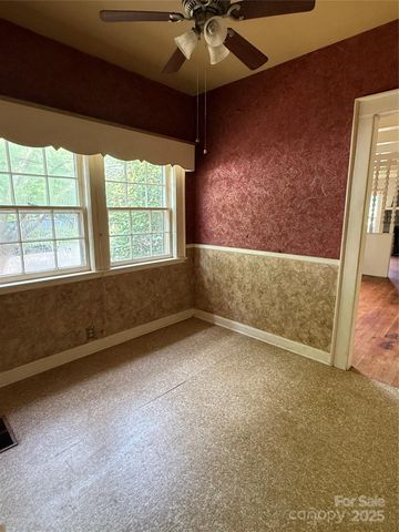 3985 1st Avenue SW, Hickory, NC 28602