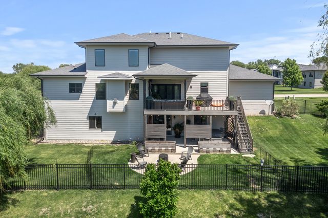 8378 Aspen Drive, West Des Moines, IA 50266