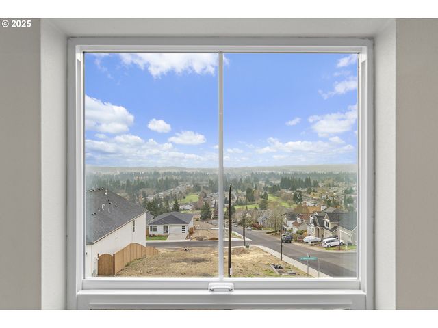 12171 Sw Autumnview St, Tigard, OR 97224