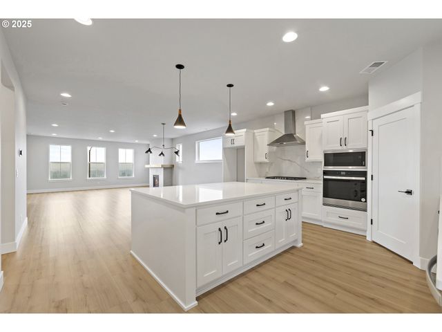 12171 Sw Autumnview St, Tigard, OR 97224