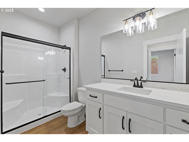 12171 Sw Autumnview St, Tigard, OR 97224