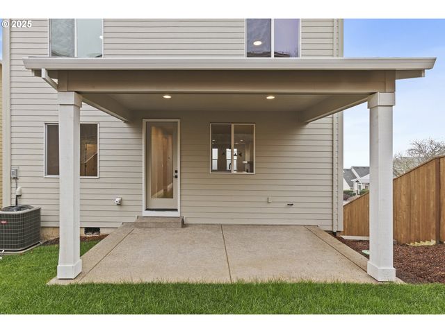 12171 Sw Autumnview St, Tigard, OR 97224