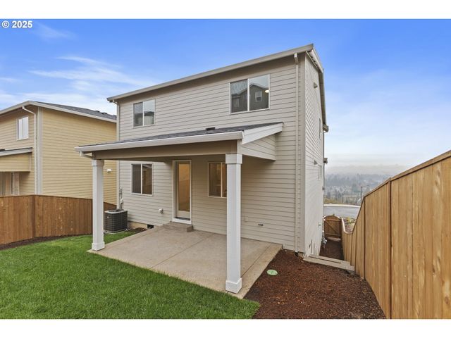12171 Sw Autumnview St, Tigard, OR 97224