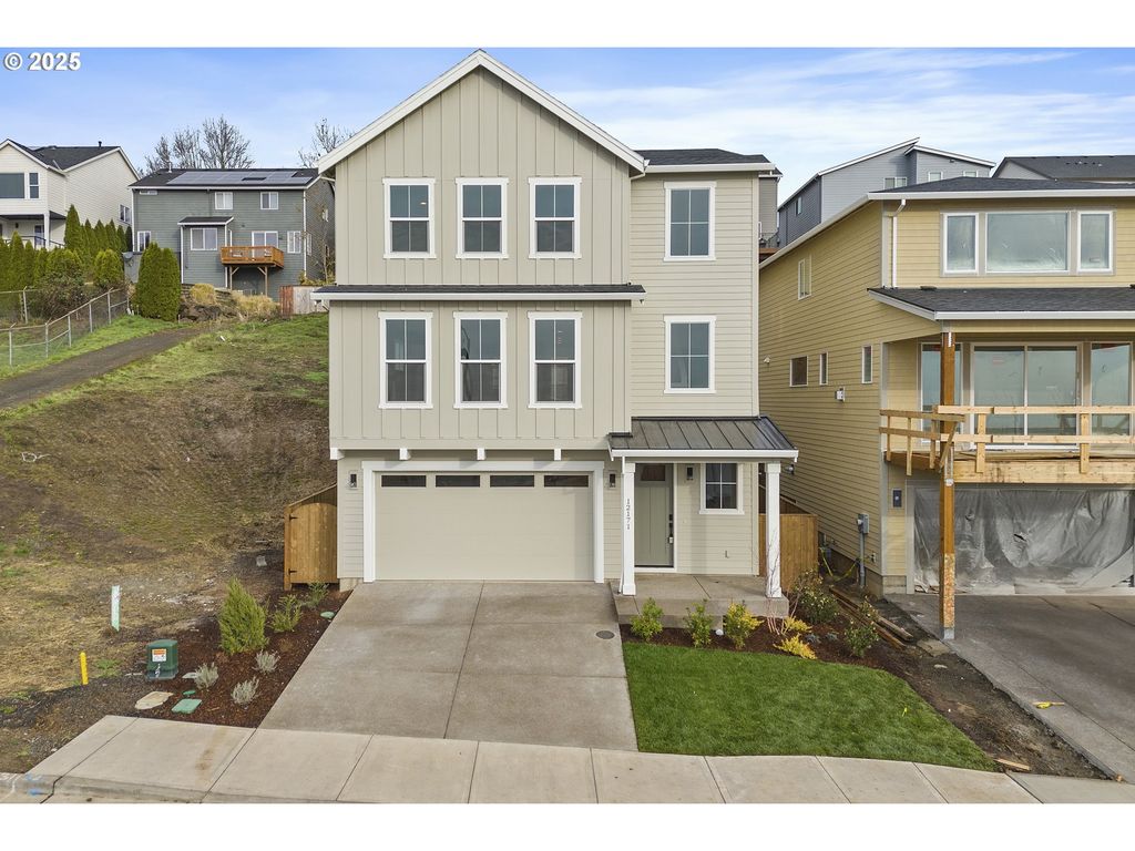 12171 Sw Autumnview St, Tigard, OR 97224
