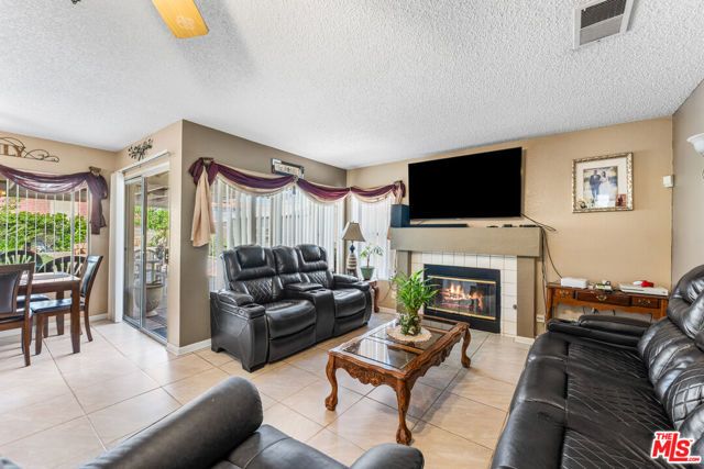 729 Whitlatch Drive, Lancaster, CA 93535