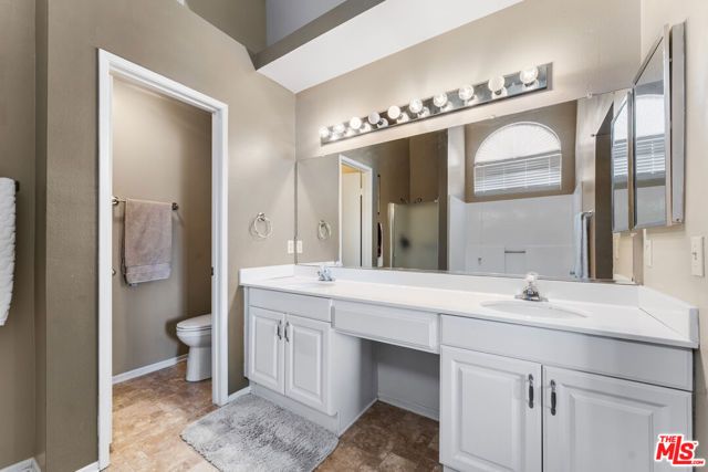 729 Whitlatch Drive, Lancaster, CA 93535