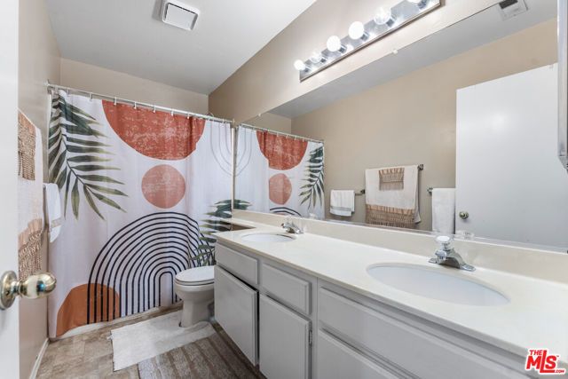 729 Whitlatch Drive, Lancaster, CA 93535