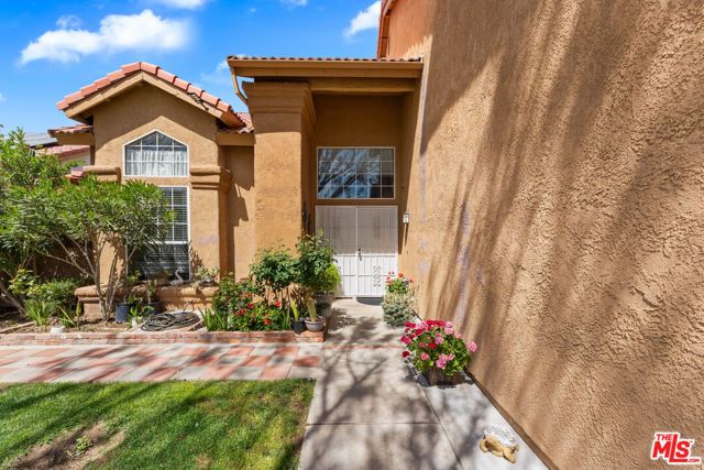729 Whitlatch Drive, Lancaster, CA 93535