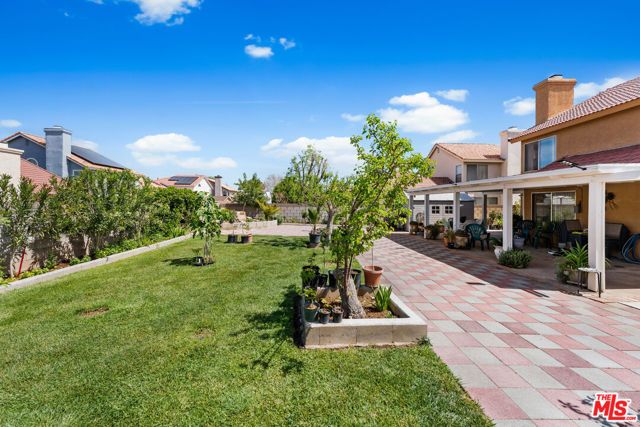 729 Whitlatch Drive, Lancaster, CA 93535