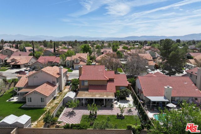 729 Whitlatch Drive, Lancaster, CA 93535