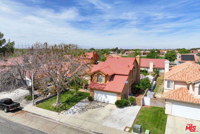 729 Whitlatch Drive, Lancaster, CA 93535