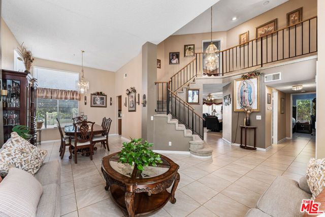 729 Whitlatch Drive, Lancaster, CA 93535