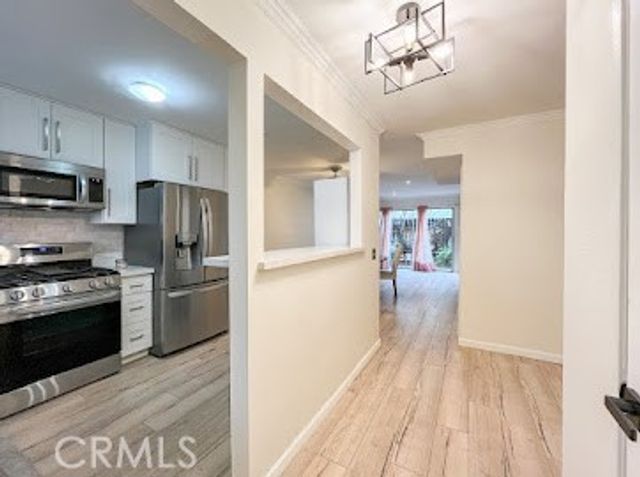 707 E Tujunga Avenue B, Burbank, CA 91501