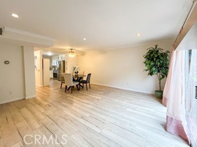 707 E Tujunga Avenue B, Burbank, CA 91501