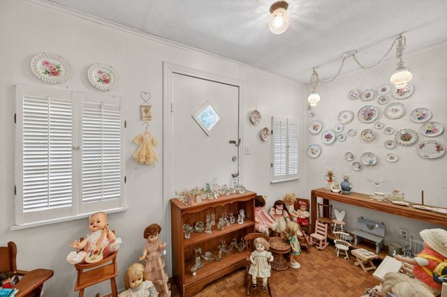 207 Hood Street, Cedar Hill, TX 75104