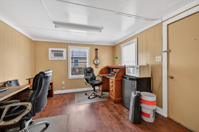 207 Hood Street, Cedar Hill, TX 75104