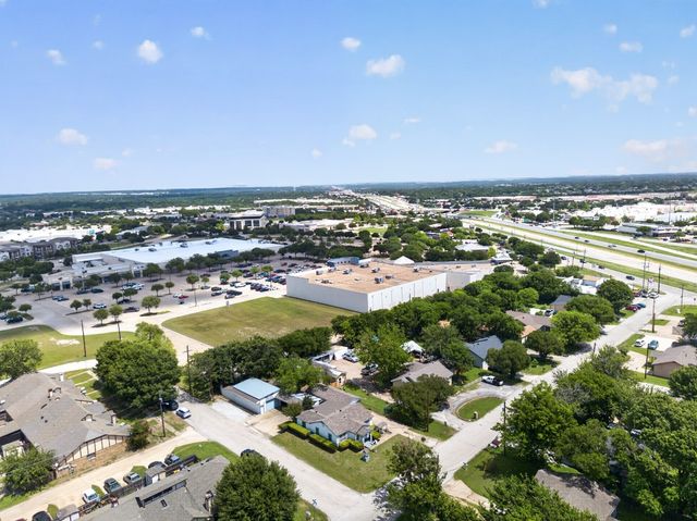 207 Hood Street, Cedar Hill, TX 75104