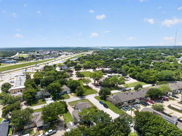 207 Hood Street, Cedar Hill, TX 75104