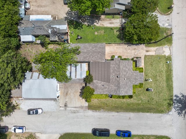 207 Hood Street, Cedar Hill, TX 75104