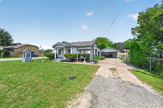 207 Hood Street, Cedar Hill, TX 75104