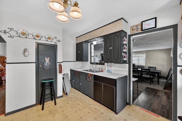 207 Hood Street, Cedar Hill, TX 75104
