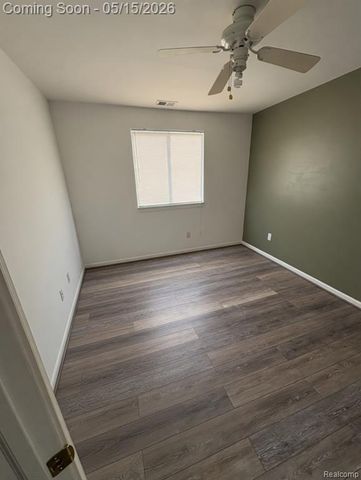 38513 Wellington Drive, Clinton Township, MI 48036