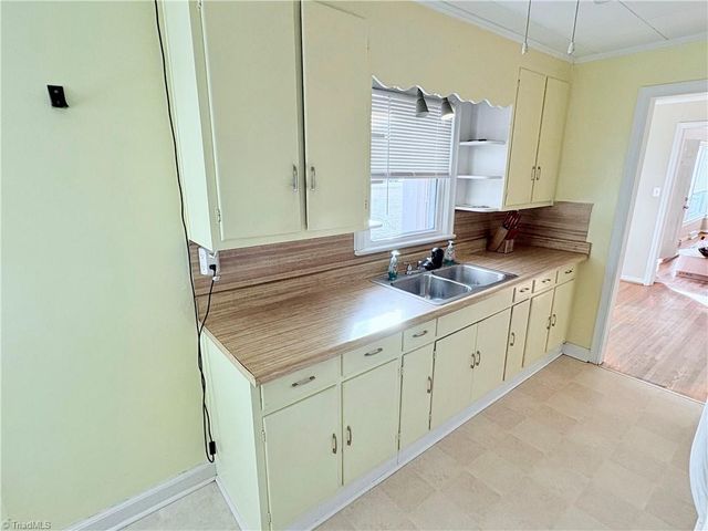 6047 Suits Road, Archdale, NC 27263