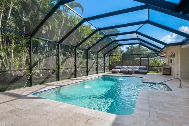 152 Coral Vine DR, Naples, FL 34110