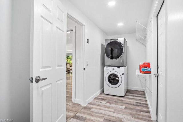 152 Coral Vine DR, Naples, FL 34110