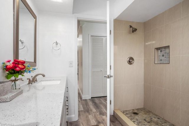 152 Coral Vine DR, Naples, FL 34110