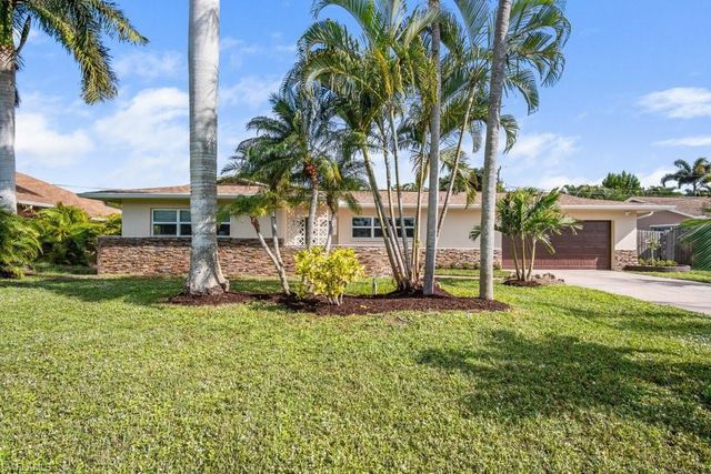 152 Coral Vine DR, Naples, FL 34110