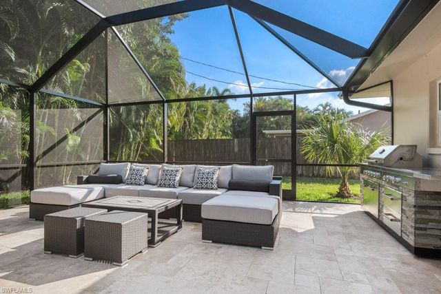 152 Coral Vine DR, Naples, FL 34110