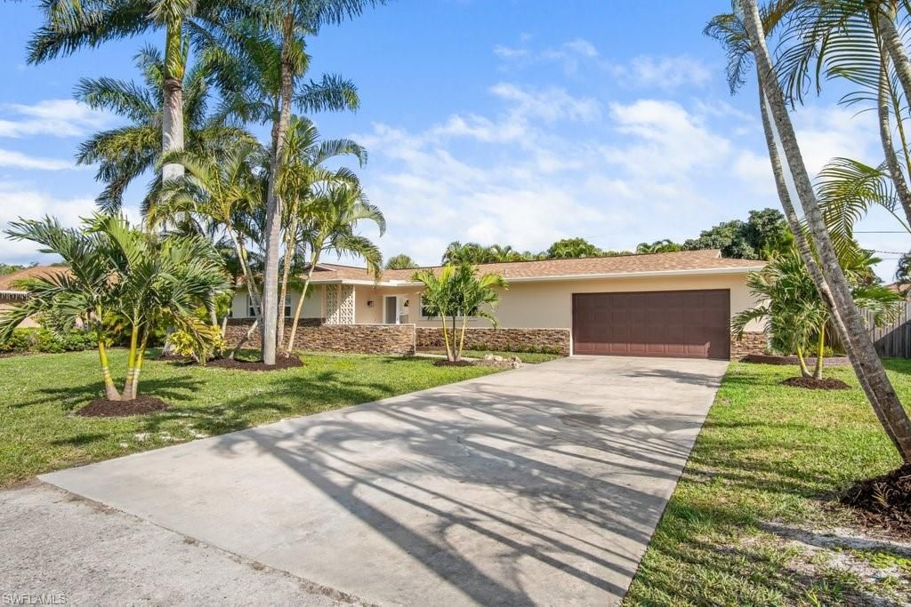152 Coral Vine DR, Naples, FL 34110