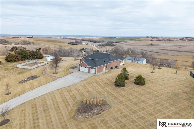 13284 County Road 27, Blair, NE 68008