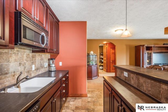 13284 County Road 27, Blair, NE 68008