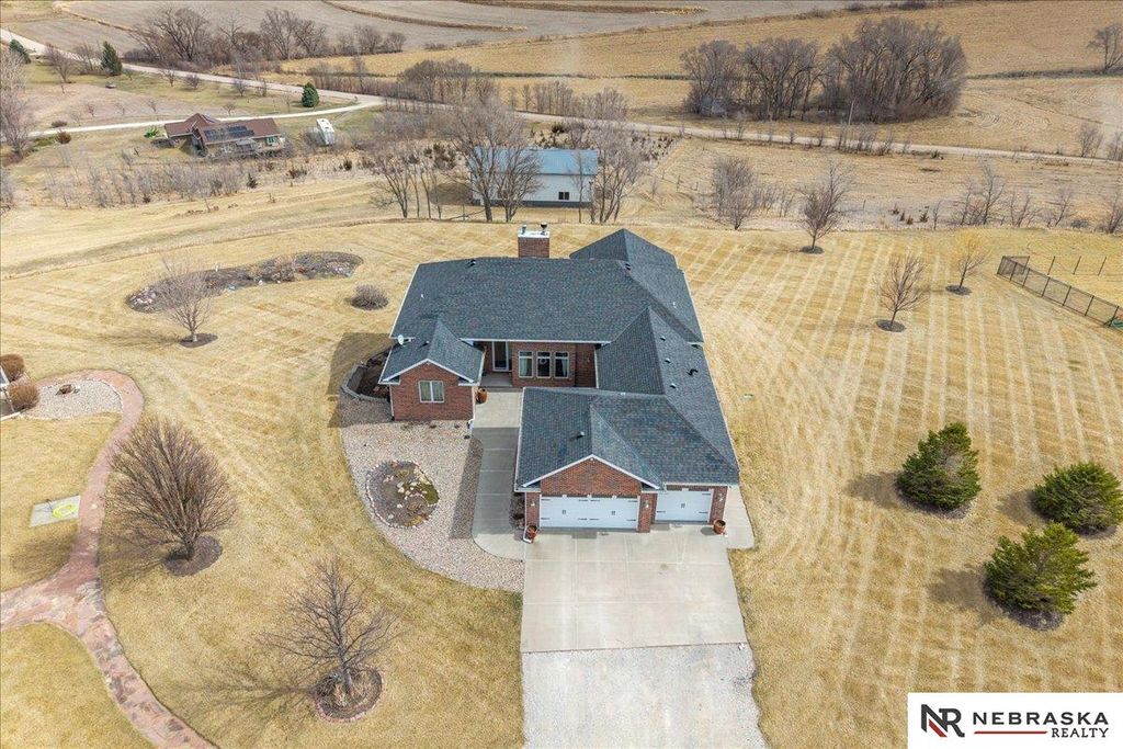 13284 County Road 27, Blair, NE 68008