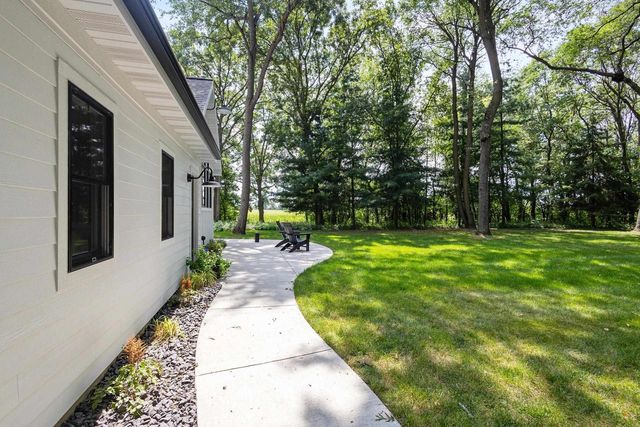 W2191 Princeton Road, Green Lake, WI 54941