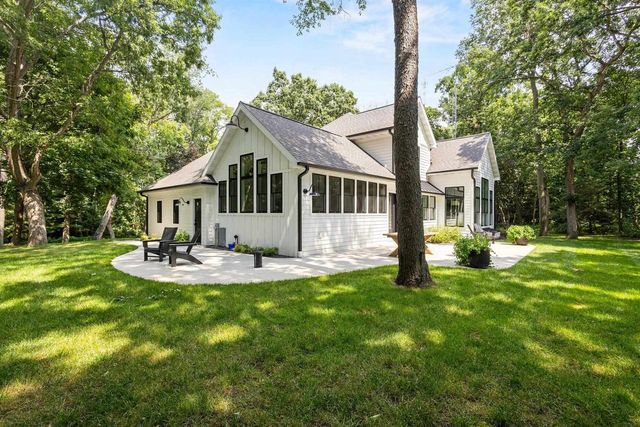 W2191 Princeton Road, Green Lake, WI 54941