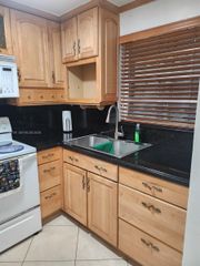 1725 W 60th Street F202, Hialeah, FL 33012