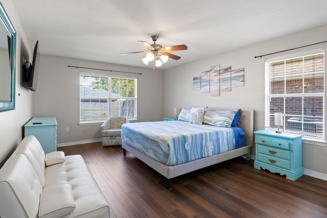 9412 Pouder Lane, Navarre, FL 32566