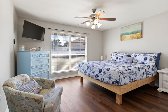 9412 Pouder Lane, Navarre, FL 32566