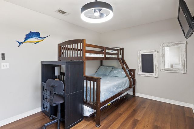 9412 Pouder Lane, Navarre, FL 32566