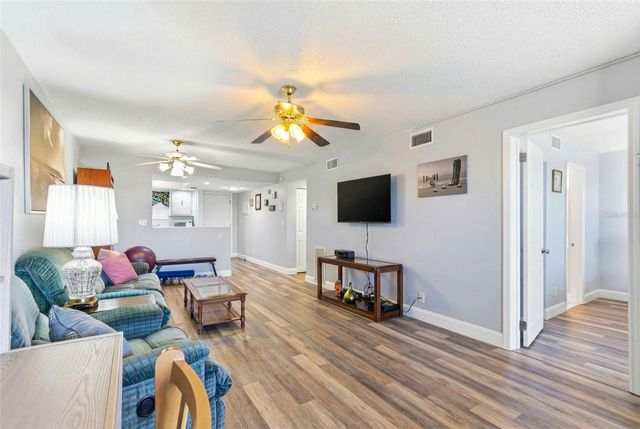 801 83RD AVENUE N 510, St Petersburg, FL 33702