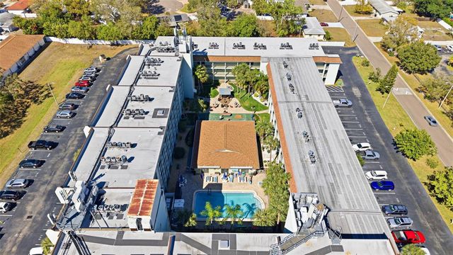 801 83RD AVENUE N 510, St Petersburg, FL 33702