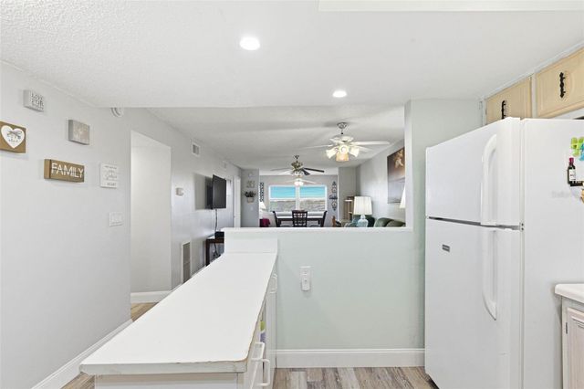 801 83RD AVENUE N 510, St Petersburg, FL 33702