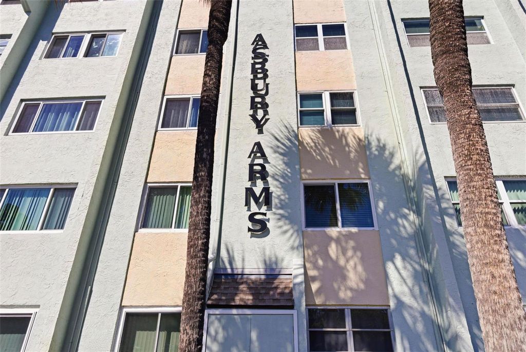 801 83RD AVENUE N 510, St Petersburg, FL 33702